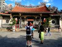 🙏 : Lungshan Temple เที่ยวไต้หวัน 