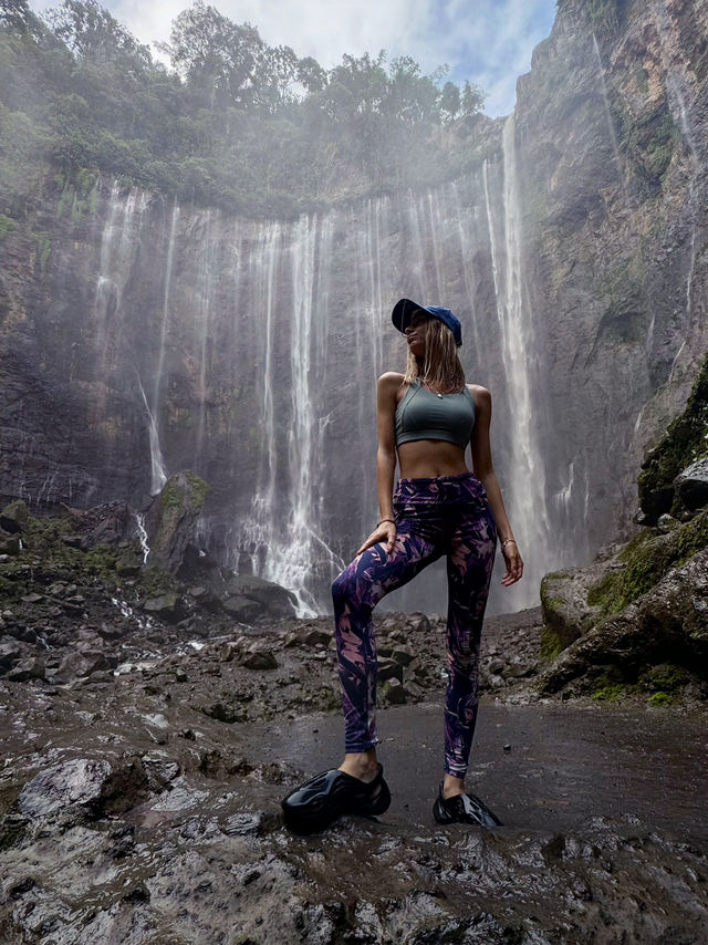 💥 Into the Wild: Tumpak Sewu — A Waterfall from Another World 🌊🌈