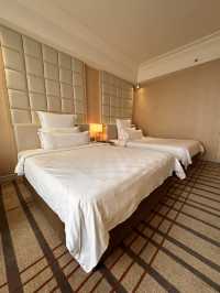 One World Hotel: 5-Star Comfort in the City
