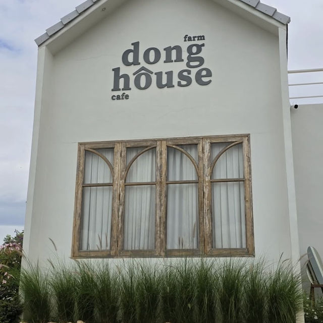 Donghouse Khaoyai — คาเฟ่บนเนินเขาวิว 360° 🌄🏡