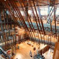 Toyama Glass Art Museum: Where Light & Glass Dance – A Solo Traveler’s Crystal Fantasy"** ✨🏛️
