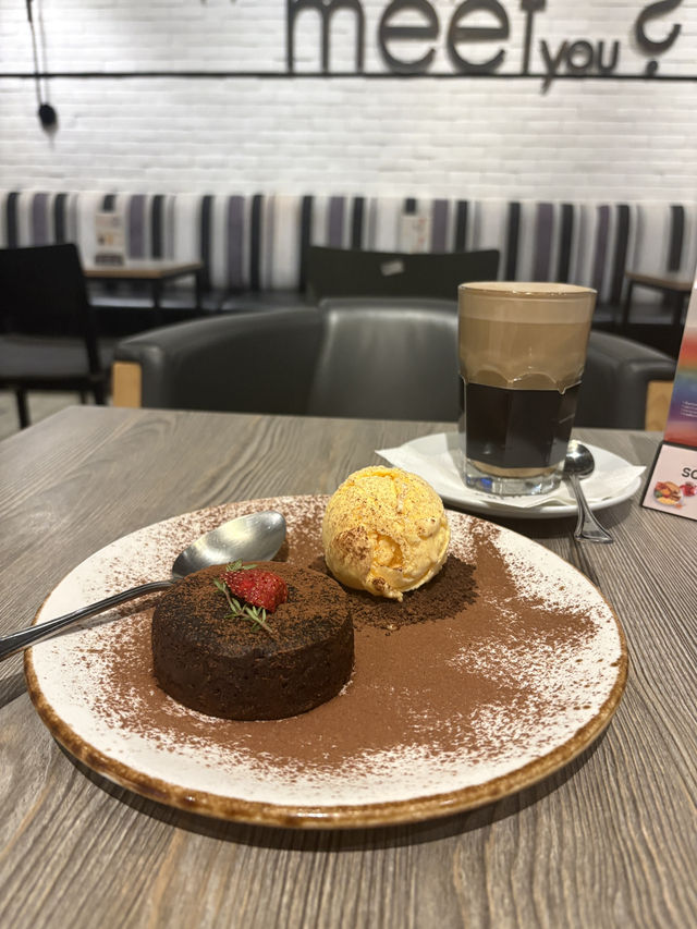 Coffee Club Cafe in Patong