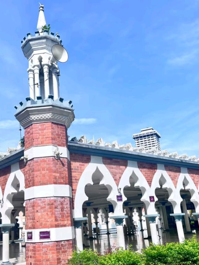 Kuala Lumpur – Where Cultures Meet and Skyscrapers Shine