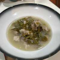 แกงส้มวันพฤหัส by Thursdae