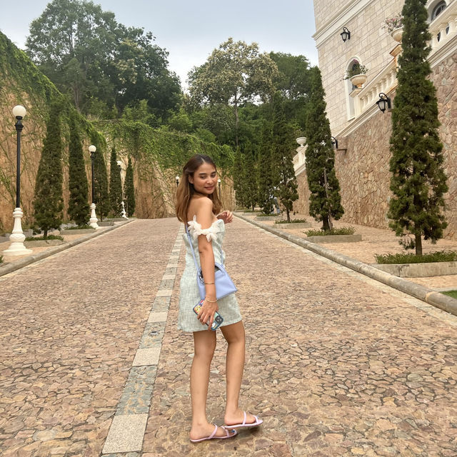 ดินเนอร์ในปราสาทสไตล์ที่พัทยา  🏰