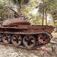🔥 "Echoes of Conflict: A Solo Journey Through Siem Reap’s War Museum" 💣