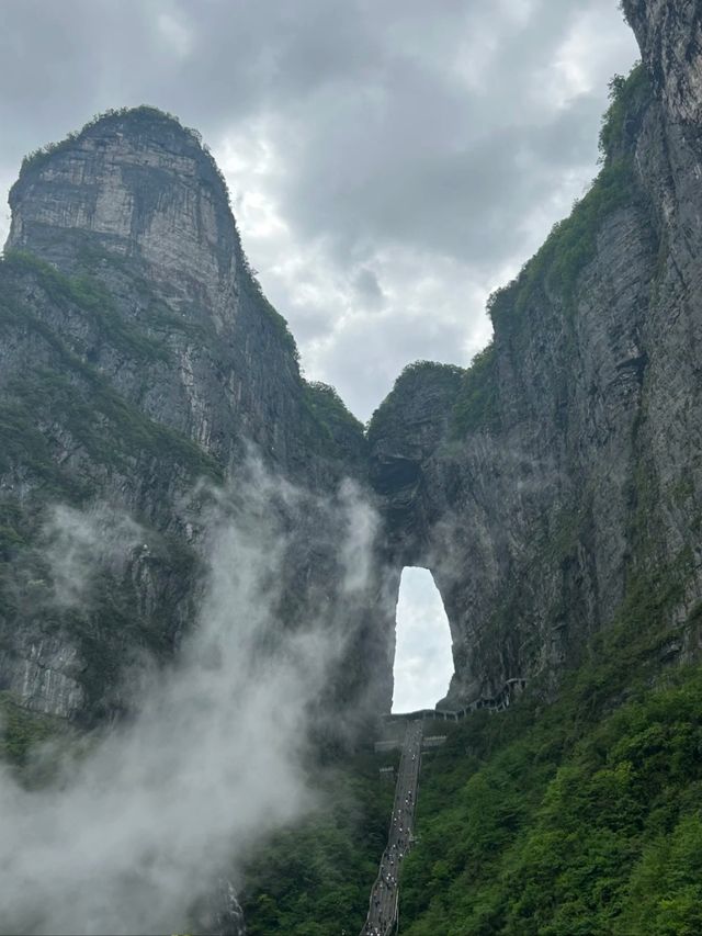 Ascend to the Heavens: Tianmen’s Timeless Wonder