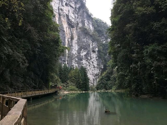 “Wulong Karst: Chongqing’s UNESCO-Kissed Gorge of Dragon‑Bridges, Caves & Mystical Tiankeng Wonders”