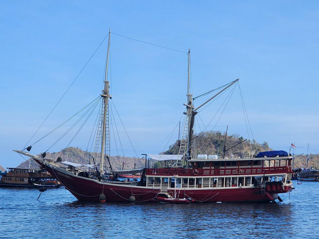 Budget Island Hopping: Labuan Bajo by RORO Ferry