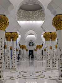 Abu Dhabi Unveiled: A whirlwind 24-Hour Guide