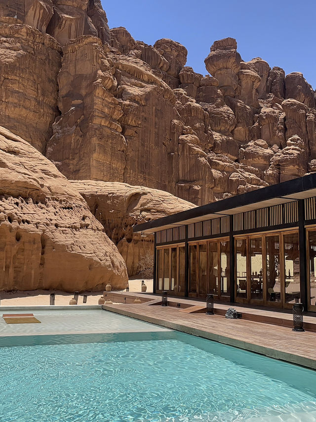 【サウジアラビア】一生に一度は行きたい絶景ホテル🥹‼️