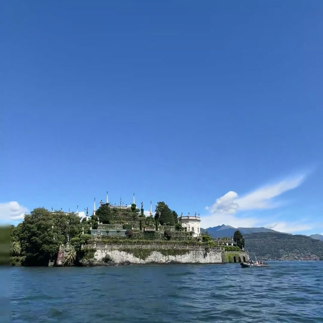 Lago Maggiore – A Majestic Italian Lake of Beauty and Tranquility