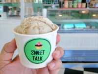 Sweet Talk คาเฟ่ หาดกะรน ภูเก็ต