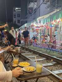 🚂✨ Hanoi Train Street – ถนนรถไฟกลางเมือง ✨🚂
