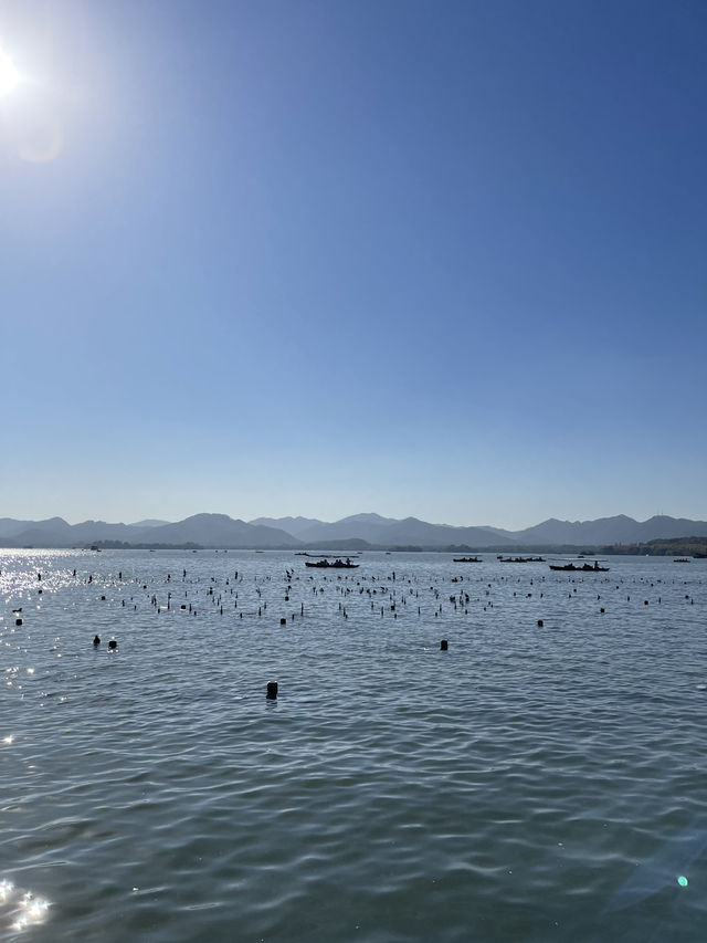 🏞️ West Lake – ทะเลสาบซีหู (西湖) 🇨🇳 🏞️ West Lake – ทะเลสาบซีหู (西湖) 🇨🇳