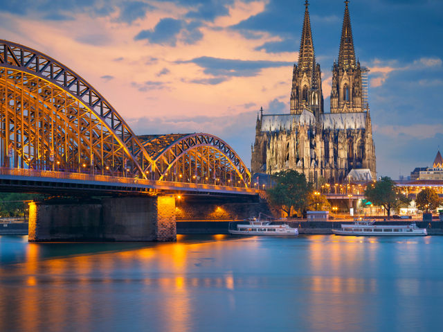 Cologne Cathedralมหาวิหารโกธิกที่งดงามเหนือกาลเวลา