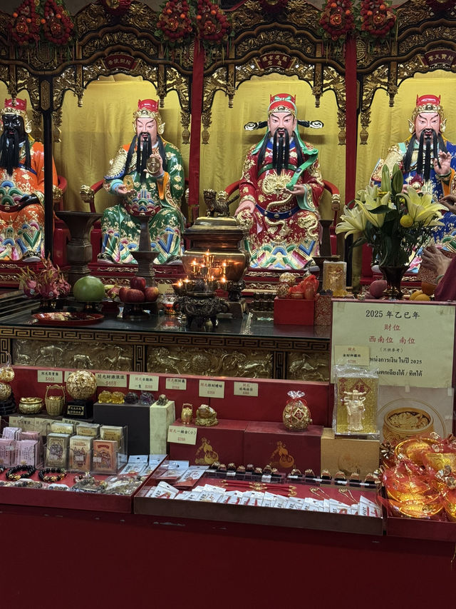 วัดที่ห้ามพลาดเมื่อมาฮ่องกง “Sha Tin Che Kung”