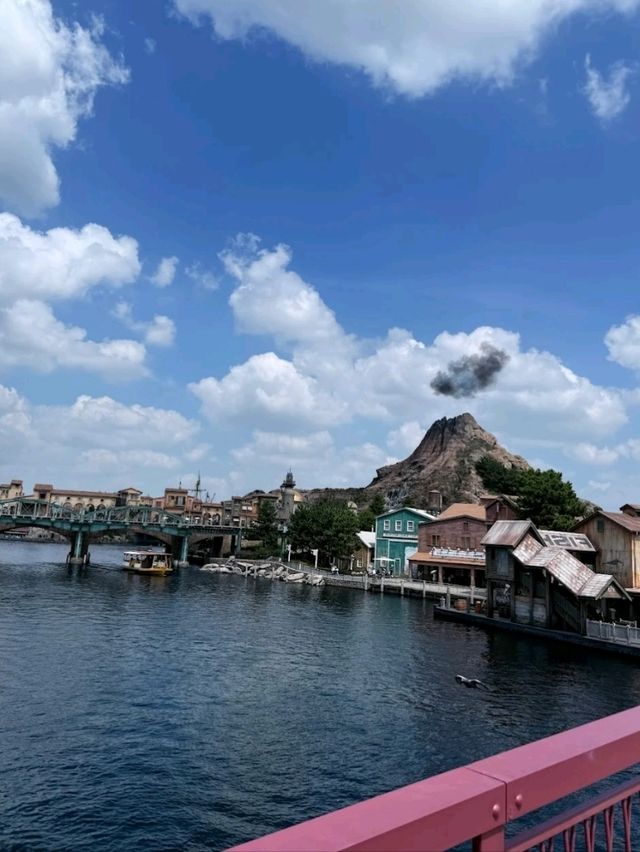 TOKYO DISNEYSEA.
