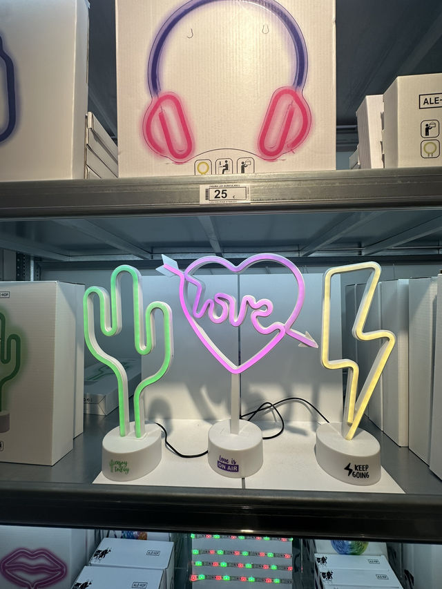 牛さんが目印🐄可愛い雑貨がいっぱい!【ALE-HOP】 牛さんが目印🐄可愛い雑貨がいっぱい!【ALE-HOP】