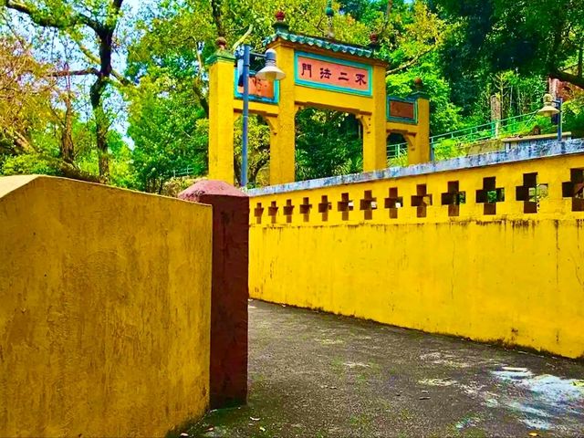 Castle Peak Monastery (Tsing Shan Monastery) – A Spiritual Escape Above the City Castle Peak Monastery (Tsing Shan Monastery) – A Spiritual Escape Above the City
