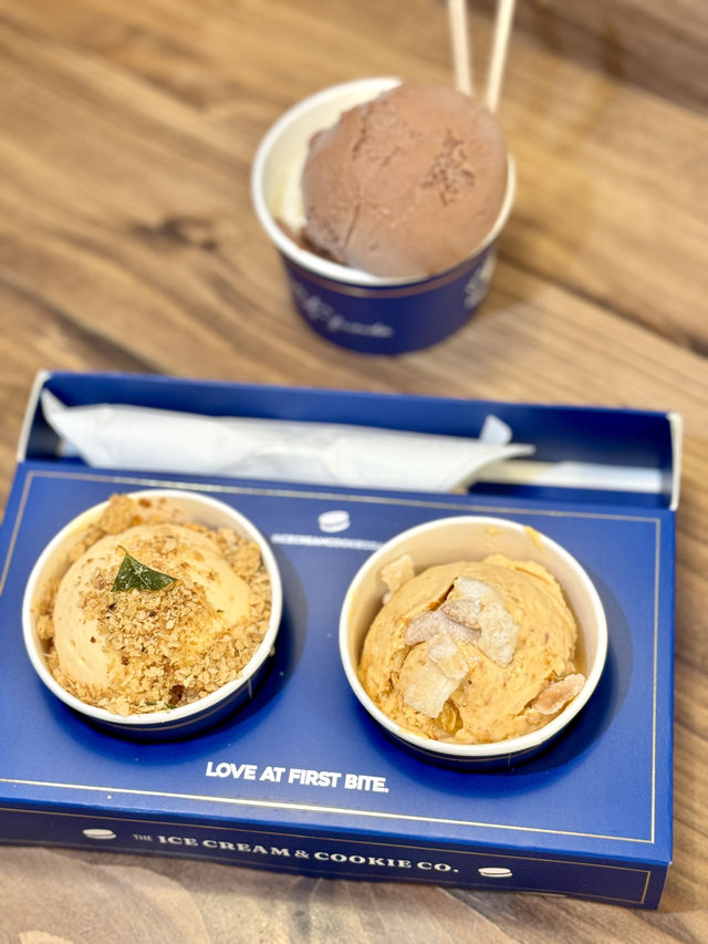 【🍦激推！獨家新加坡風味雪糕🙋🏻‍♀️登陸香港🇭🇰鹹蛋黃×喇沙雪糕🍧挑戰你味蕾極限！】