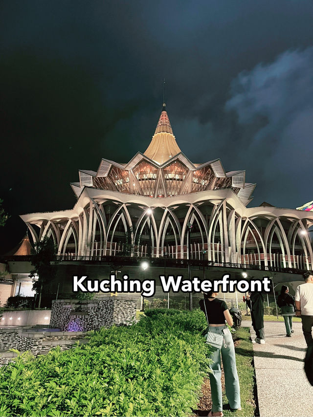 Kuching Waterfront: A Scenic Must-Visit with Iconic Landmarks