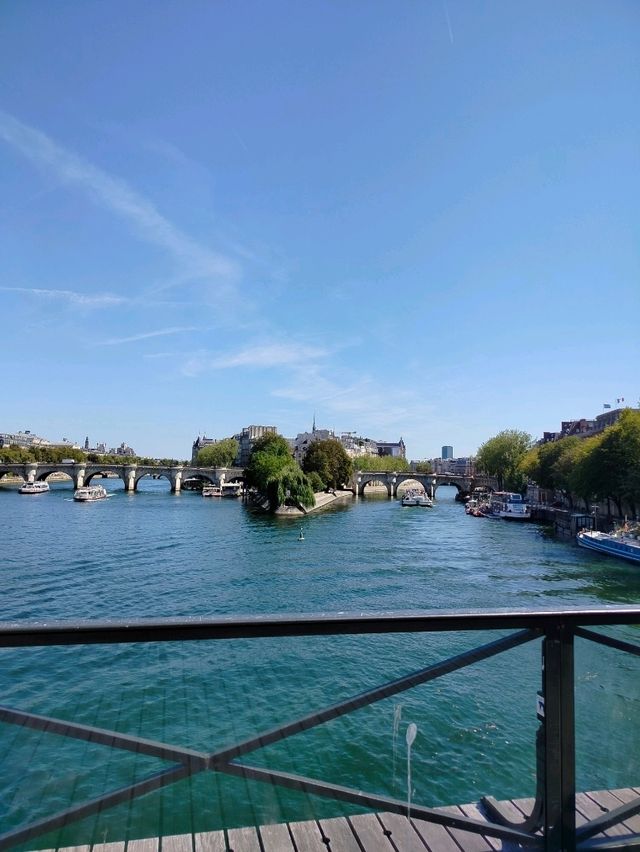 ปารีส แดนในฝัน ปารีส แดนในฝัน