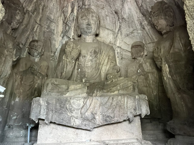 🚆 Longmen Grottoes — The No-Walk, Easy-Access Guide