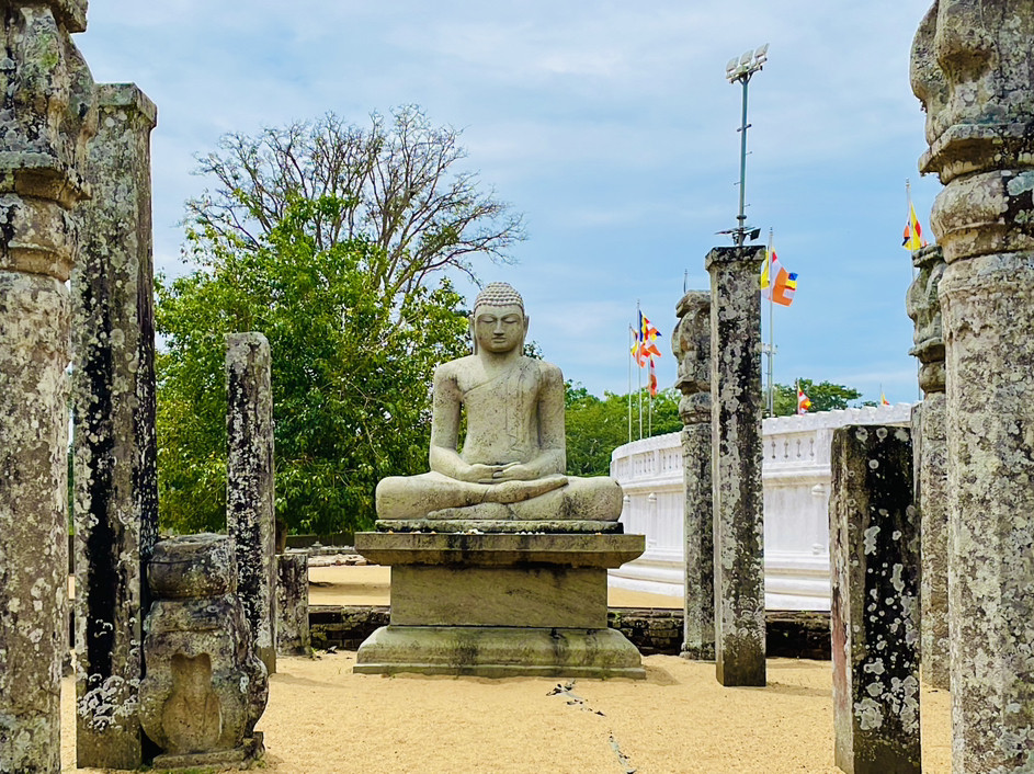 古代の驚異 スリランカ最古の仏教寺院。 | Trip.com アヌラーダプラ