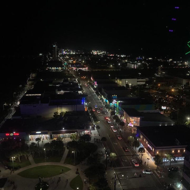 SkyWheel Myrtle Beach at night 🇺🇸