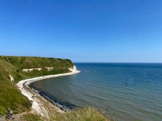 Exploring the Wonders of Danes Dyke Nature Reserve 🌿🐦