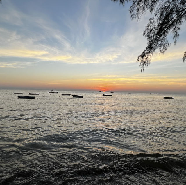Kai Jet Beach หาดค่ายเจษ