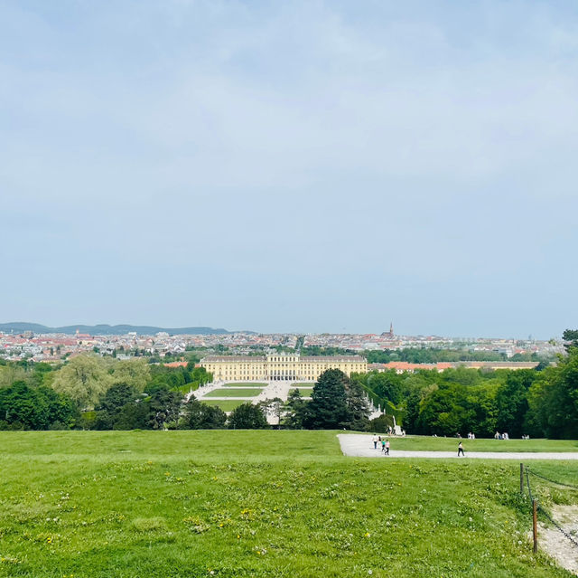 A Romantic Journey to Schönbrunn Palace: Perfect for Couples