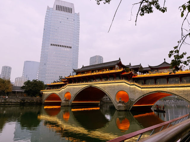 One Day in Chengdu: Wuhou Temple, Jinli, and Jiuyanqiao