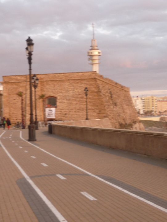 Sunset Over the Ocean: A Serene Evening in Cadiz