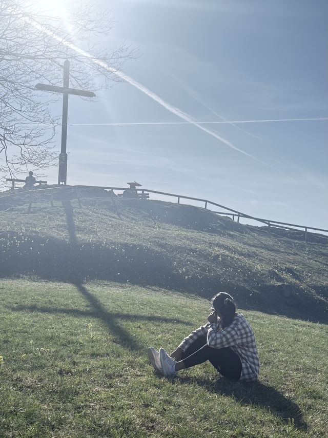 Sunny hike 