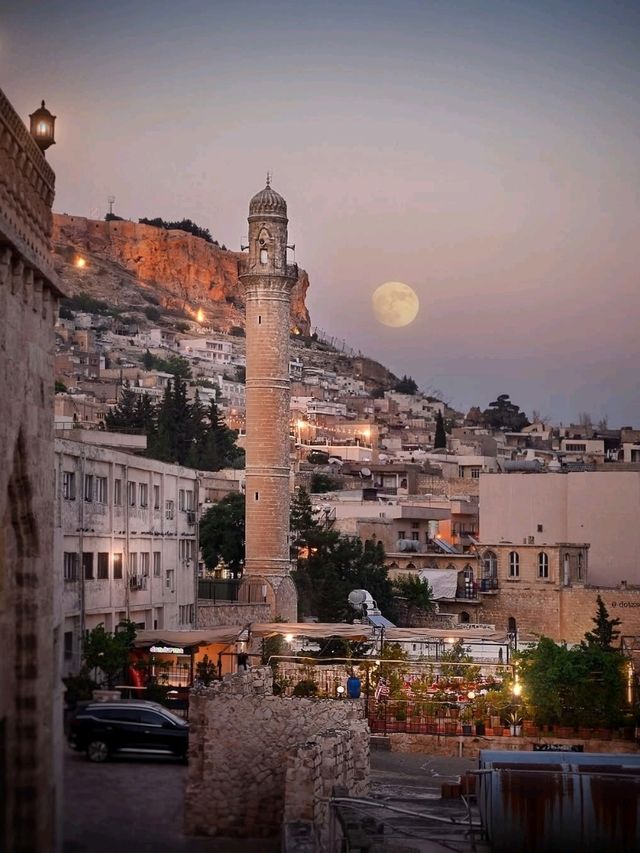 🏰 Mardin: A Timeless City of Stone and Stories 🌄🇹🇷