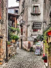 🏰 Whispers of Stone – Sermoneta, Italy