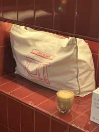 Paris | Cosy coffee shop in Paris with good vibe 