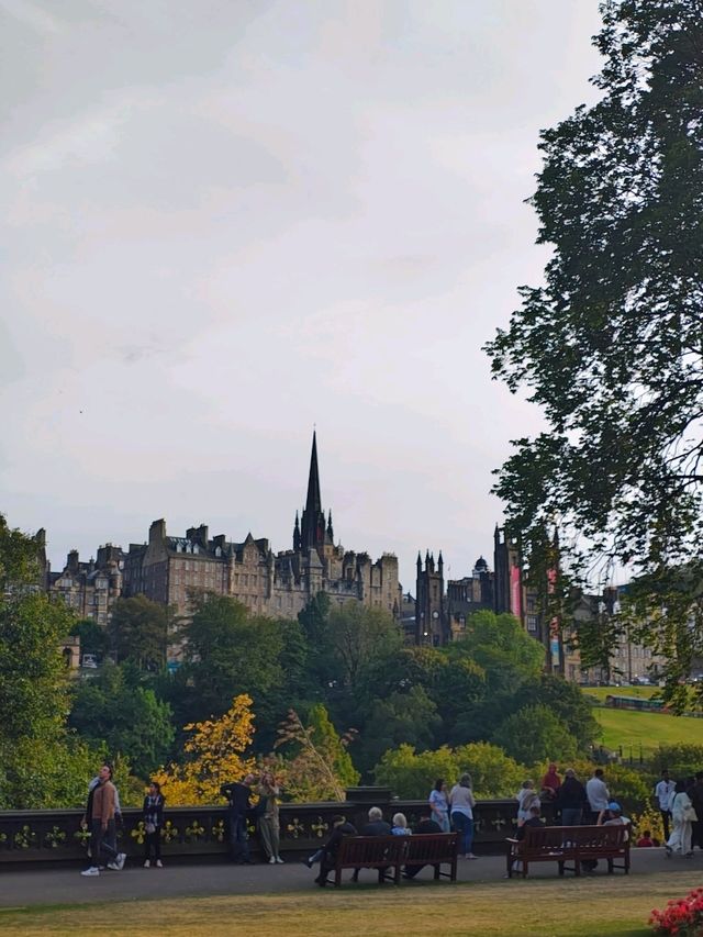 🏰 Edinburgh, Scotland – A City of Stories