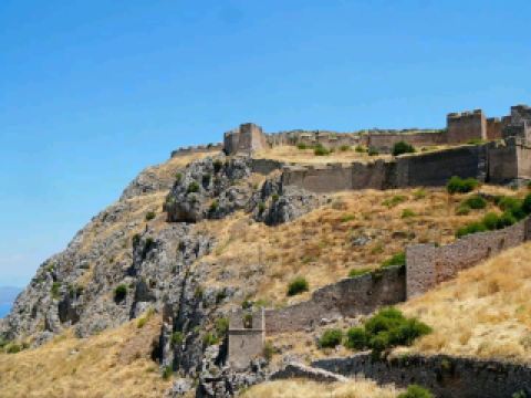 สนุกไปกับป้อมปราการโครินธ์🏰