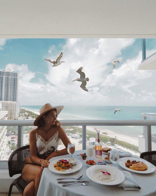 Eden Roc Miami Beach: Where Croissant Thieves Roam