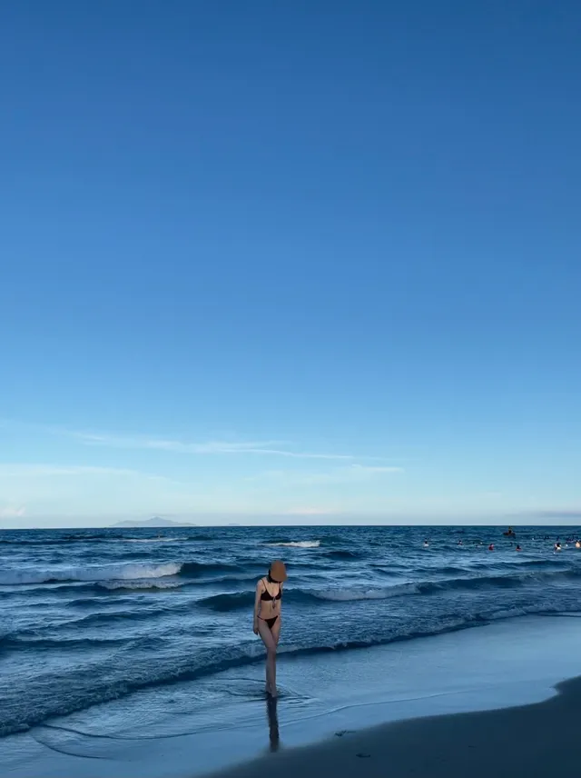 Vietnam Da Nang is suitable for lying on the beach and thinking about life