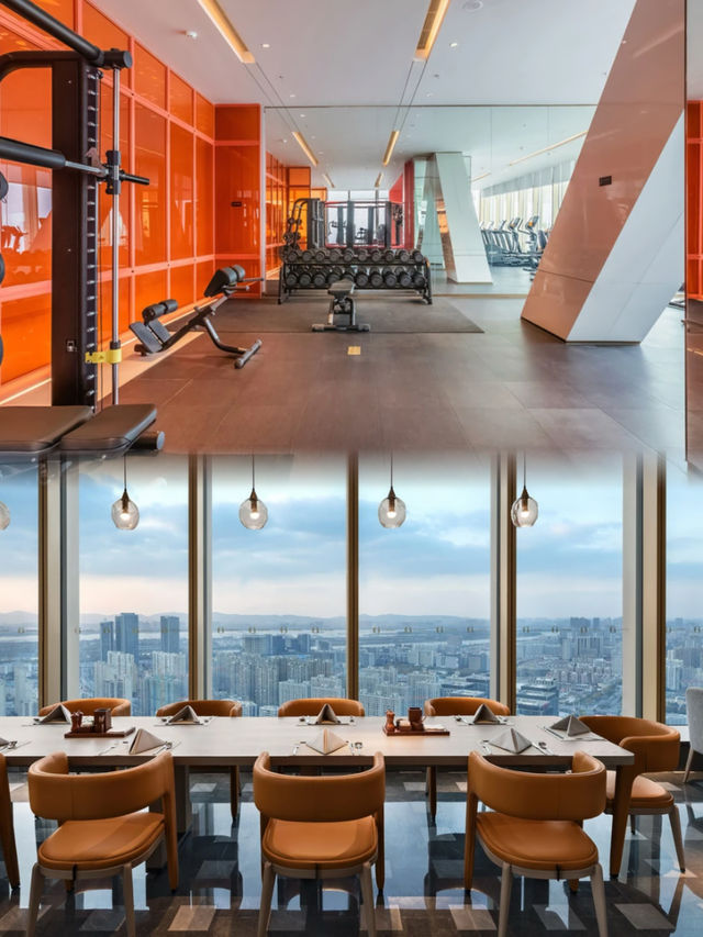 雲端之巔的孤獨,也許只有當風吹過,才會明白 雲端之巔的孤獨,也許只有當風吹過,才會明白