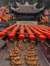 成都拍照｜打卡4條彩龍，就在地鐵口！