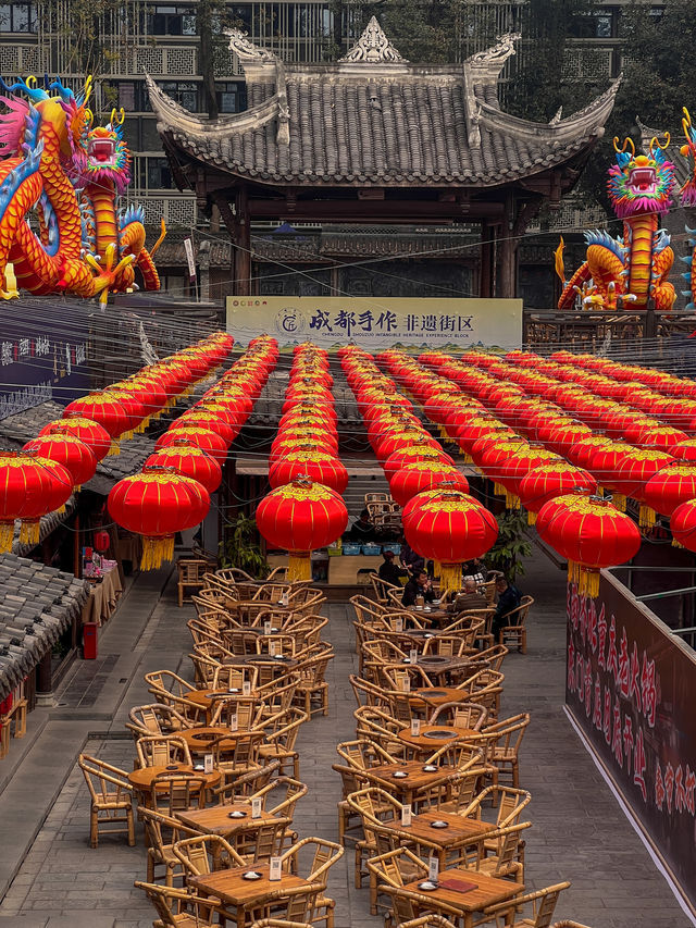 成都拍照｜打卡4條彩龍，就在地鐵口！