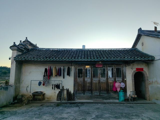 廣東平遠飛龍村“小樹廬”屋