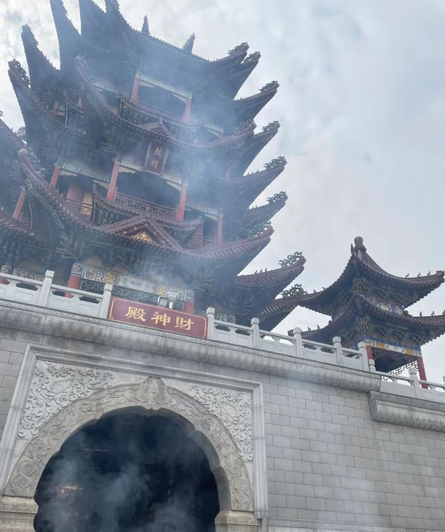 來「亞洲最大寺院」祈福——南海禪寺