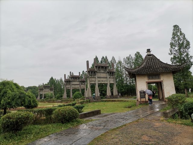 中國唯一七連牌坊群—棠樾牌坊群