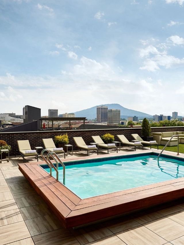 🌟 Chattanooga Charm: Discover The Edwin Hotel's Elegance 🏨✨